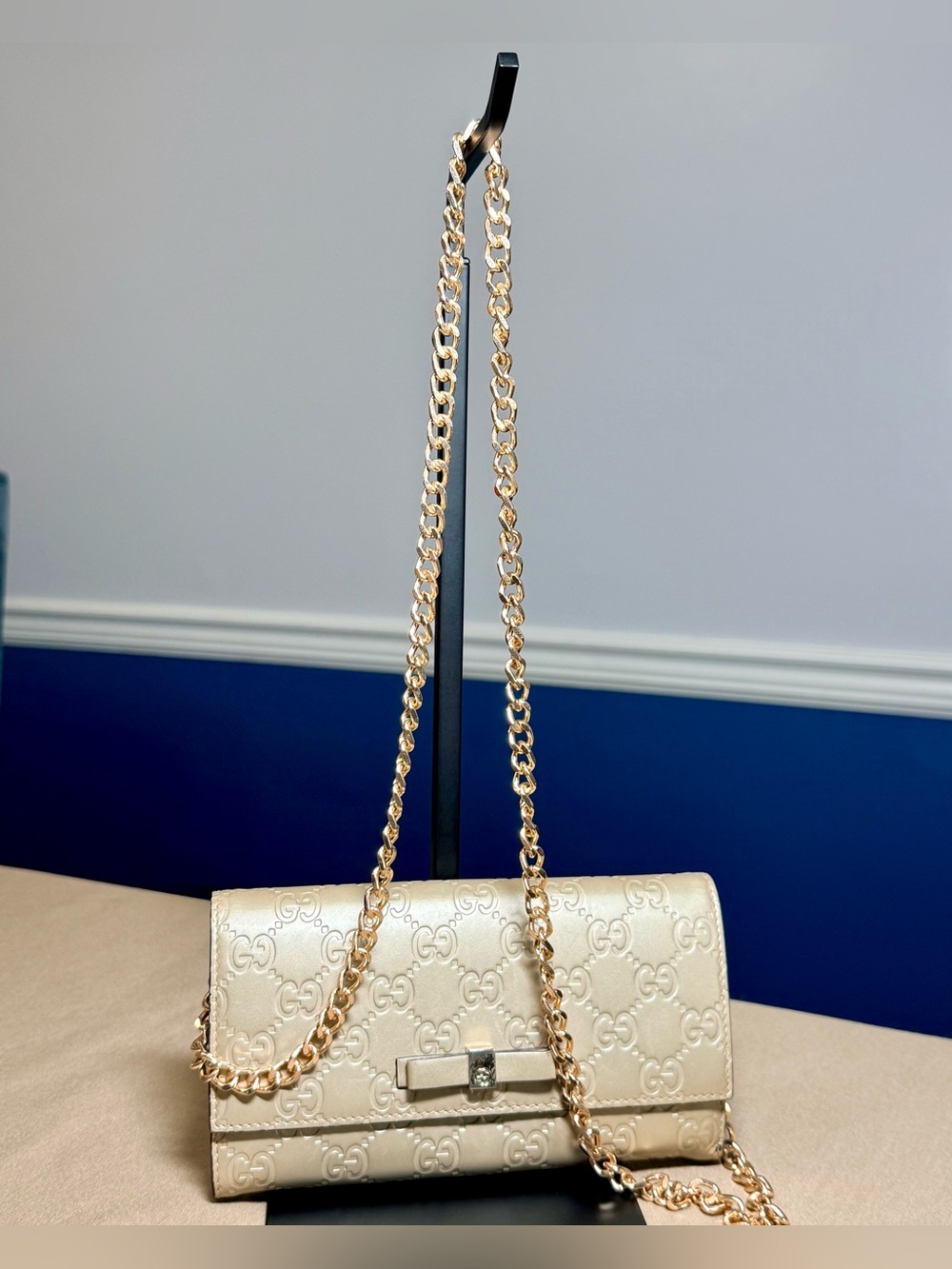 Authentic Gucci Guccissima GG Bow Continental Wallet /Unbranded Chain Gold/Cream - Picture 3 of 16